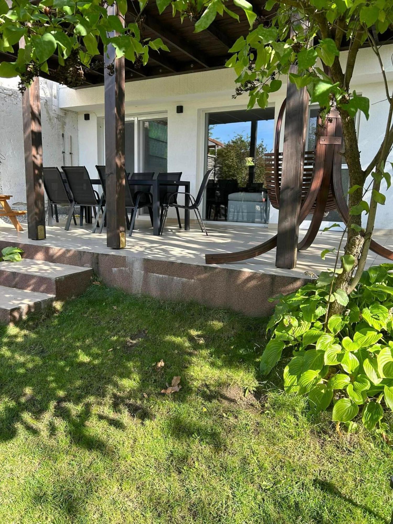 Sun&Fun Vendeghaz Villa Balatonakarattya Exteriör bild